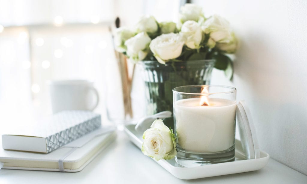 relaxing candle with flowers